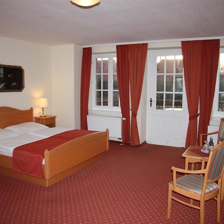 Altes Gutshaus-Federow Hotel Exterior photo