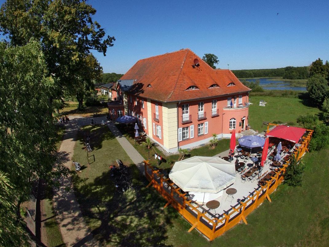 Altes Gutshaus-Federow Hotel Exterior photo